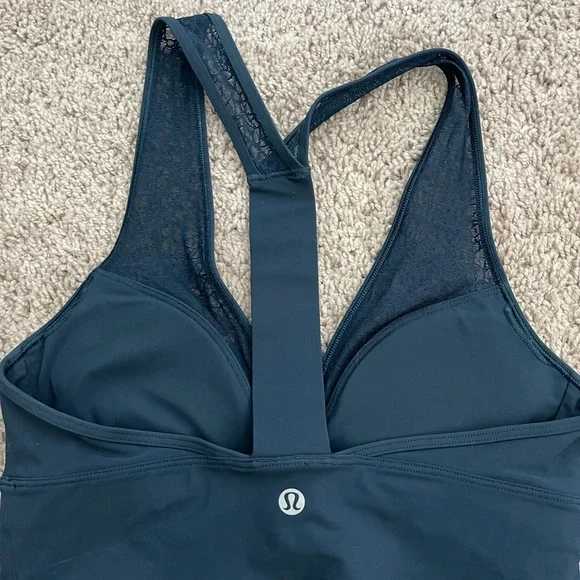 Lululemon Bra with lace details - Picture 2 of 3